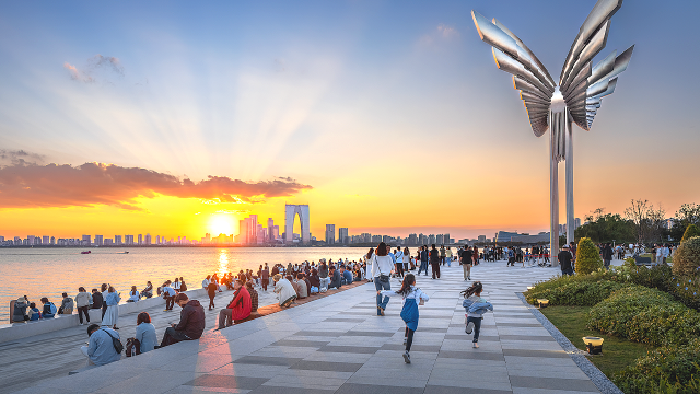 金雞湖再展翅，引領(lǐng)濱水空間未來圖景