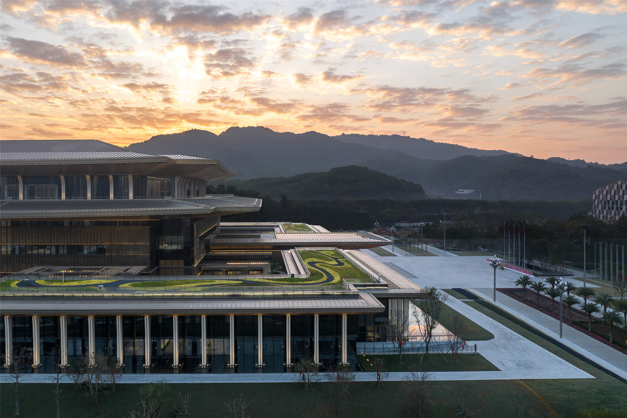 Multi-level observation platforms and roof gardens?九里建筑攝影.jpg